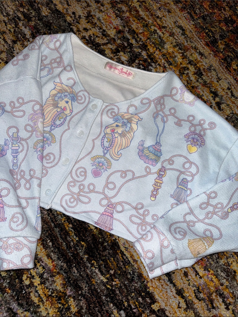 Vintage Pastel Carousel Print Cropped Cardigan with Lion Motif
